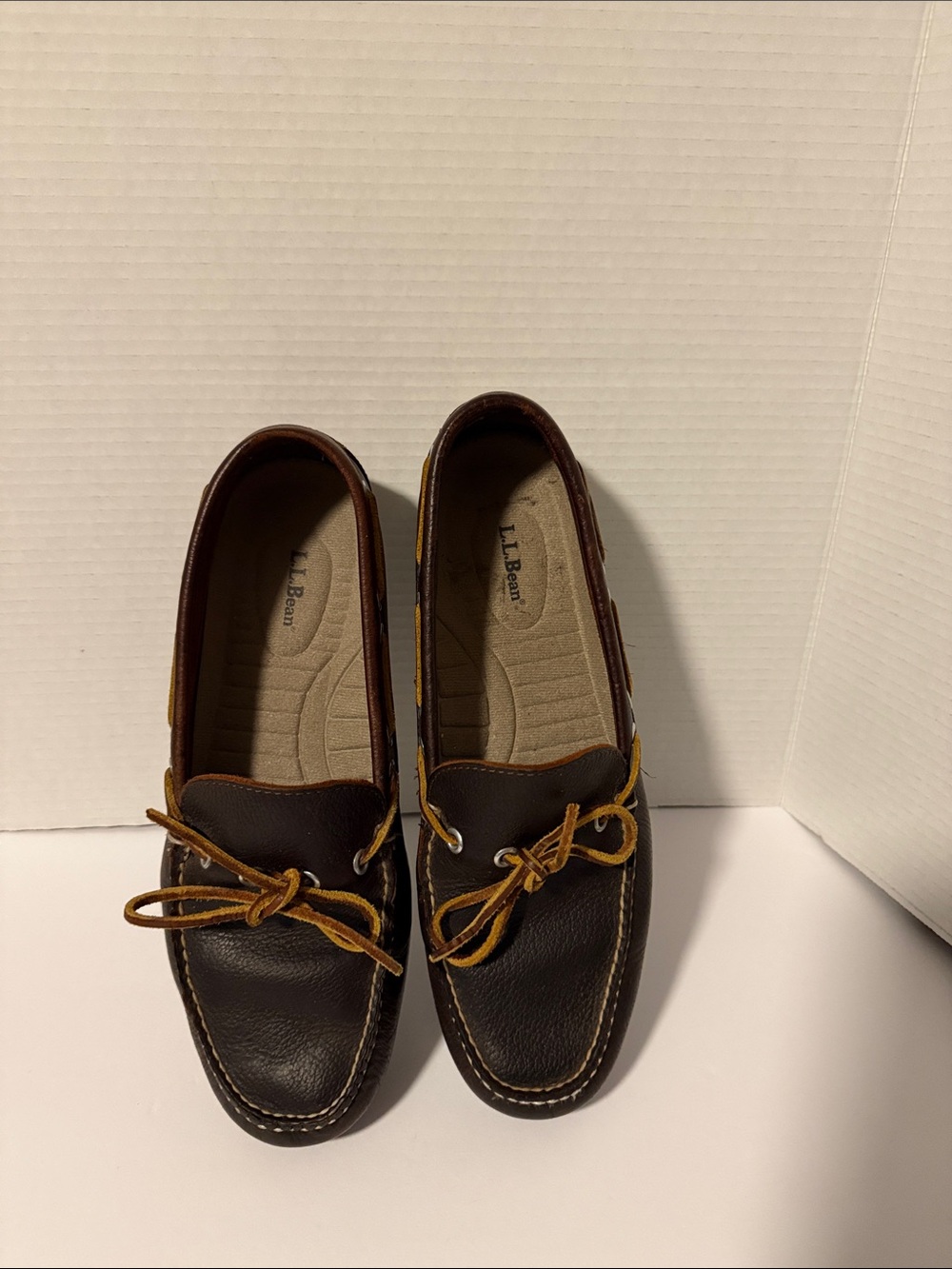 L.L. Bean Men’s Dark Brown Leather Boat Shoes with Tan Laces Sz 10 D El Salvador